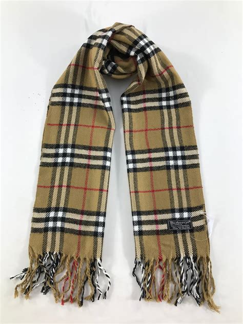 bufanda burberry clasica|used burberry scarves.